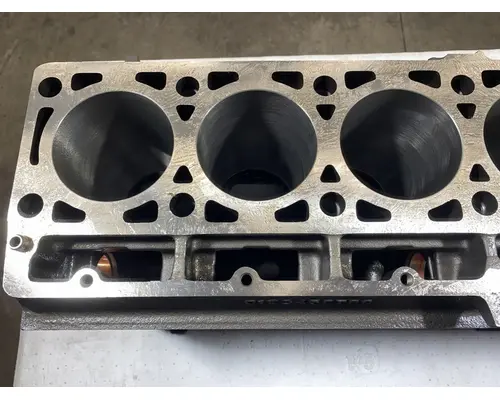 CATERPILLAR 3116E Cylinder Block