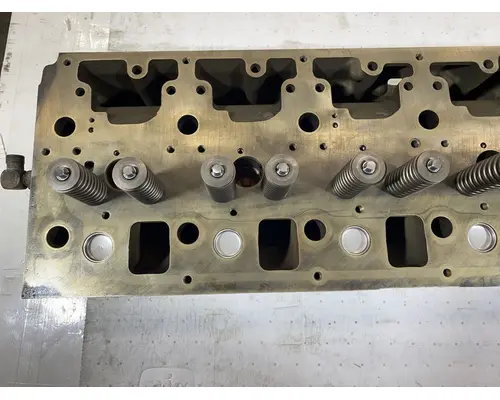 CATERPILLAR 3116 Cylinder Head
