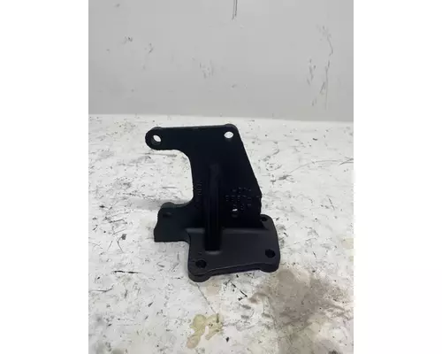 CATERPILLAR 3116 Engine Bracket