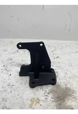 CATERPILLAR 3116 Engine Bracket