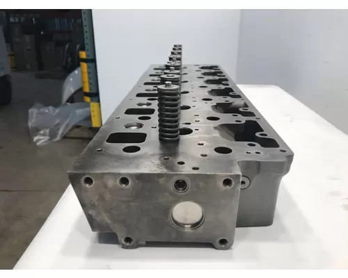 CATERPILLAR 3116 Engine Cylinder Head