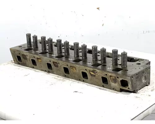 CATERPILLAR 3116 Engine Cylinder Head