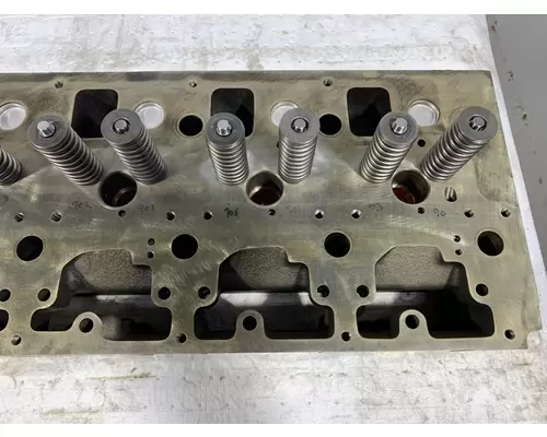 CATERPILLAR 3116 Engine Cylinder Head