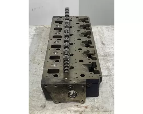 CATERPILLAR 3116 Engine Cylinder Head