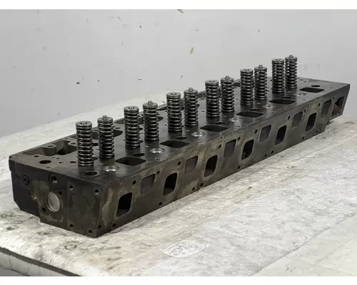 CATERPILLAR 3116 Engine Cylinder Head