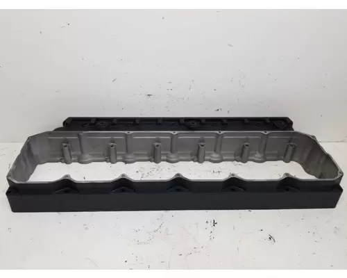 CATERPILLAR 3116 Valve Cover