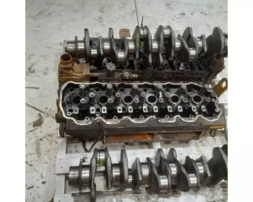 CATERPILLAR 3126B Cylinder Head