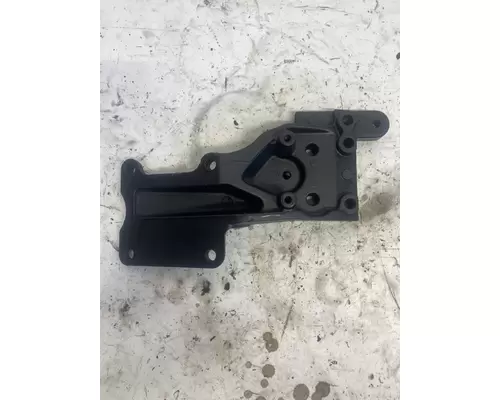 CATERPILLAR 3126B Engine Bracket