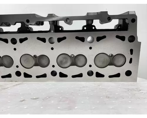 CATERPILLAR 3126 Cylinder Head