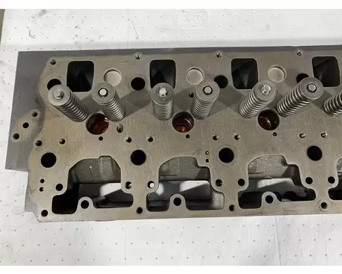 CATERPILLAR 3126 Cylinder Head