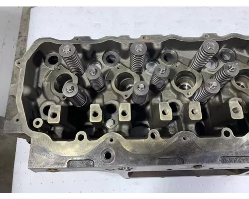 CATERPILLAR 3126 Cylinder Head