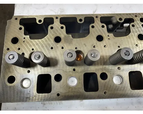 CATERPILLAR 3126 Cylinder Head