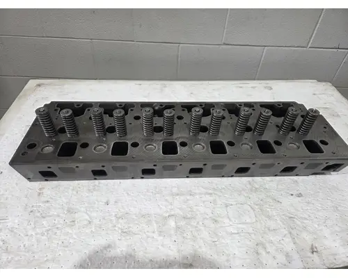 CATERPILLAR 3126 Cylinder Head