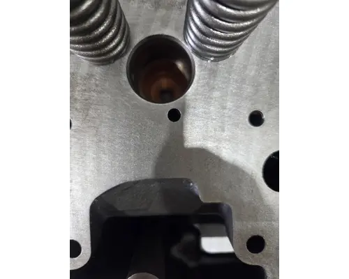 CATERPILLAR 3126 Cylinder Head
