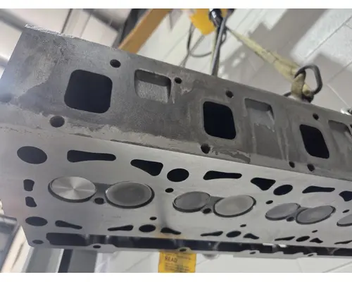 CATERPILLAR 3126 Cylinder Head