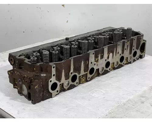 CATERPILLAR 3126 Engine Cylinder Head