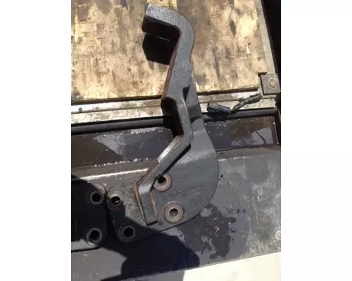 CATERPILLAR 3126 Engine Mounts