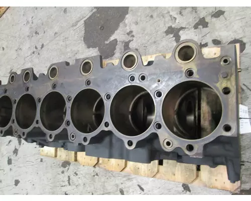 CATERPILLAR 3176 Cylinder Block