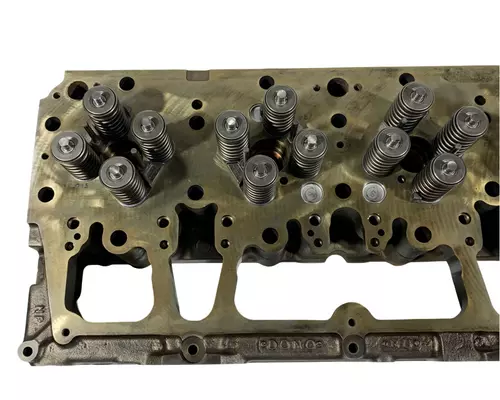 CATERPILLAR 3176 Cylinder Head