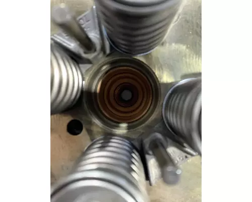 CATERPILLAR 3176 Cylinder Head