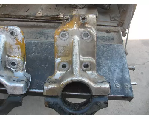 CATERPILLAR 3208 Engine Mounts