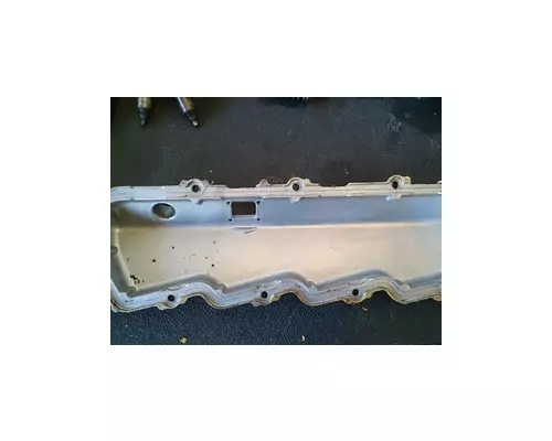 CATERPILLAR 3208 Valve Cover