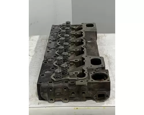 CATERPILLAR 3306B Engine Cylinder Head