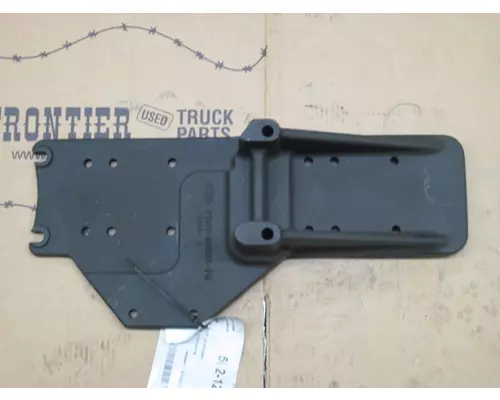 CATERPILLAR 3406B Engine Bracket