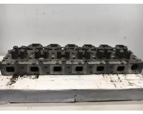 CATERPILLAR 3406B Engine Cylinder Head