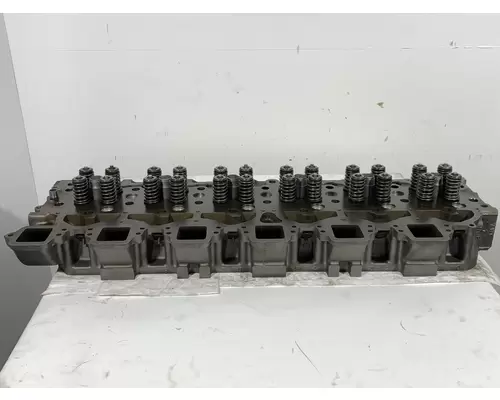 CATERPILLAR 3406B Engine Cylinder Head