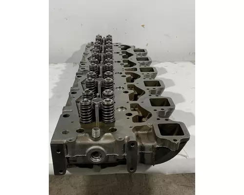 CATERPILLAR 3406B Engine Cylinder Head