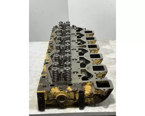 CATERPILLAR 3406B Engine Cylinder Head