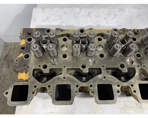 CATERPILLAR 3406B Engine Cylinder Head