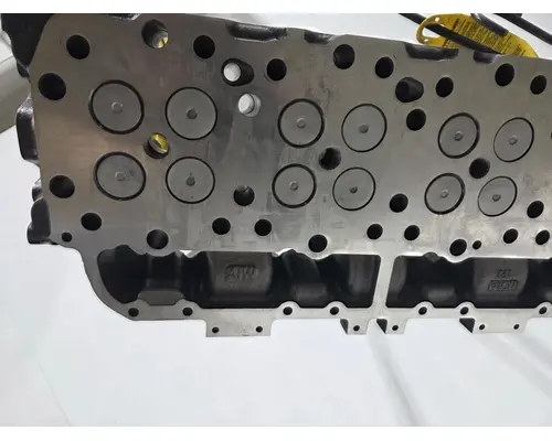 CATERPILLAR 3406C Cylinder Head
