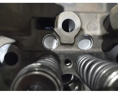 CATERPILLAR 3406E Cylinder Head