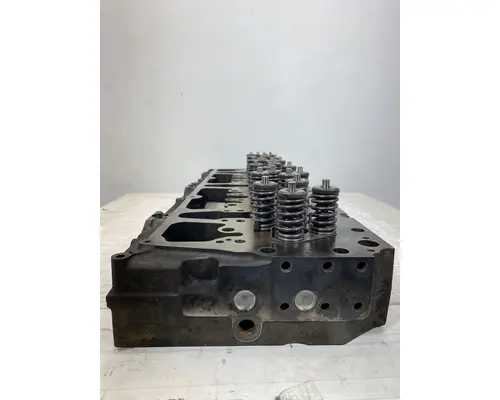 CATERPILLAR C10 Cylinder Head