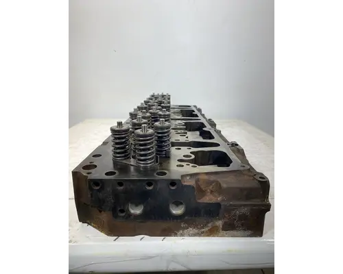 CATERPILLAR C10 Cylinder Head