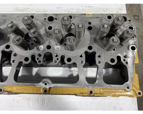 CATERPILLAR C10 Engine Cylinder Head