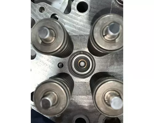 CATERPILLAR C10 Engine Cylinder Head