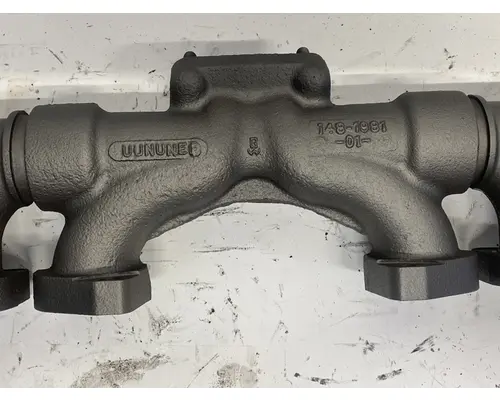 CATERPILLAR C10 Exhaust Manifold