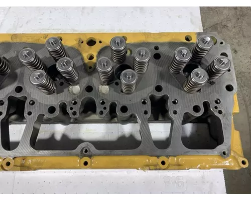 CATERPILLAR C12 Cylinder Head