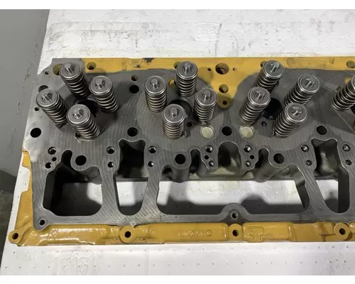 CATERPILLAR C12 Cylinder Head