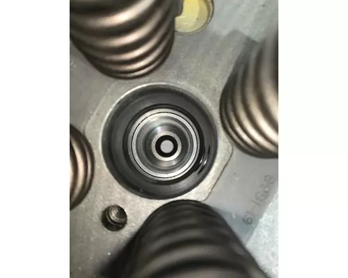 CATERPILLAR C12 Cylinder Head