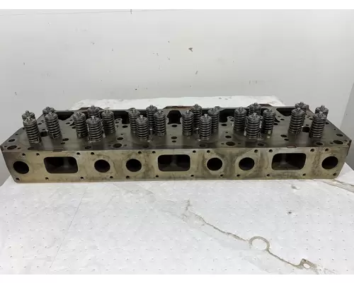 CATERPILLAR C12 Engine Cylinder Head