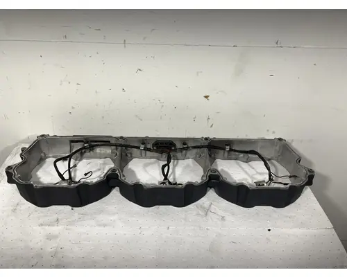 CATERPILLAR C12 Valve Cover