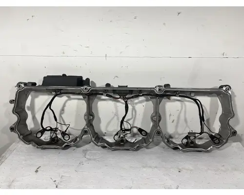 CATERPILLAR C12 Valve Cover