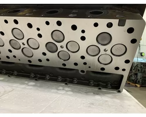 CATERPILLAR C13 Acert Cylinder Head