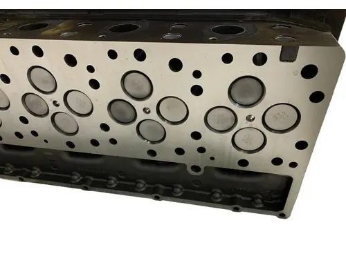 CATERPILLAR C13 Acert Cylinder Head