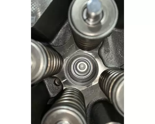 CATERPILLAR C13 Acert Cylinder Head