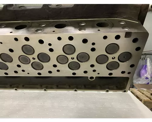 CATERPILLAR C13 Acert Cylinder Head